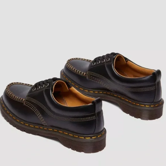 Dr. Martens Lowell Leather Moc Toe - Picture 2 of 4